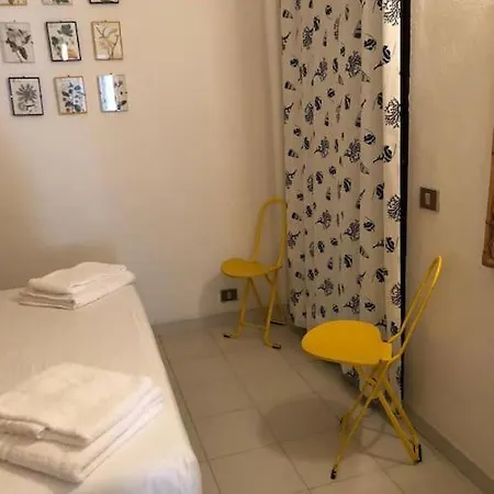 Fronte Mare Con Accesso Privato Al Mare شقة